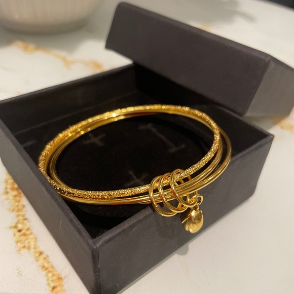 24K Gold plated bracelet - Picture 1 of 2